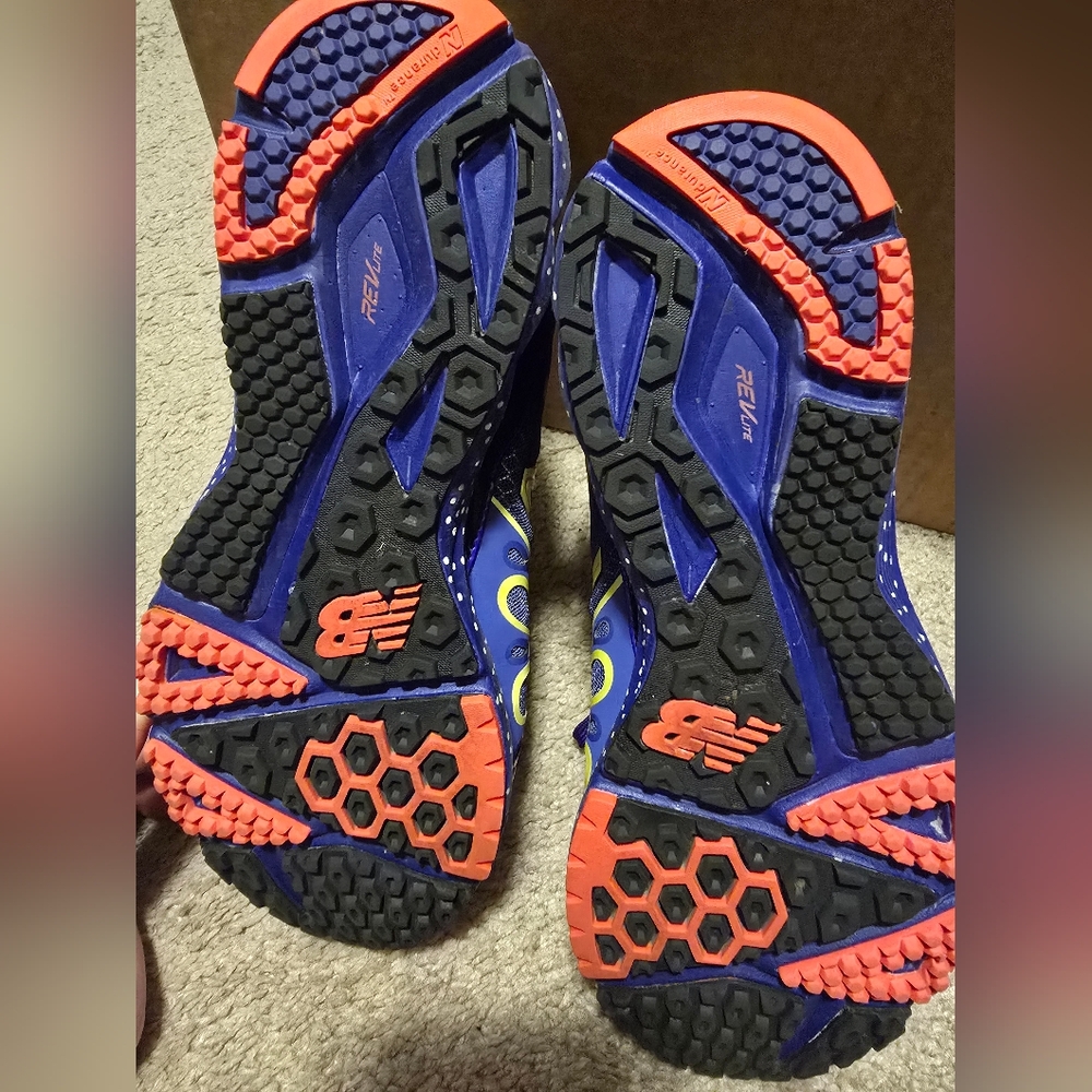 New Balance - Picture 3 of 4